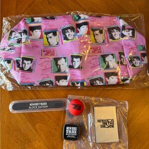 NWOT Pink NKOTB (New Kids on the Block) Zipper Pouch - Fan club exclusive item.